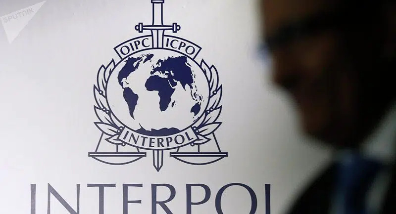 Interpol, utilizada por países autoritarios para capturar a sus disidentes refugiados en Europa