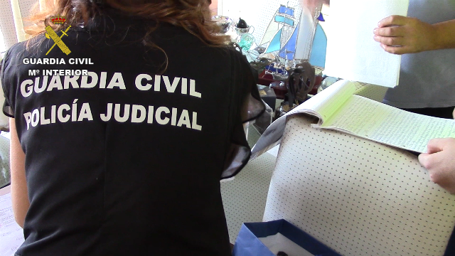La Guardia Civil desarticula en Baleares una estructura que estafaba al sector hostelero con falsas reclamaciones por intoxicaciones alimentarias