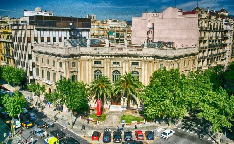 El Colegio de Abogados de Barcelona ha financiado a la organización separatista Òmnium Cultural