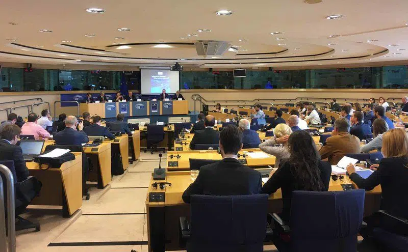 El Parlamento Europeo abre sus puertas a los «e-sports» para estudiar una próxima regulación jurídica