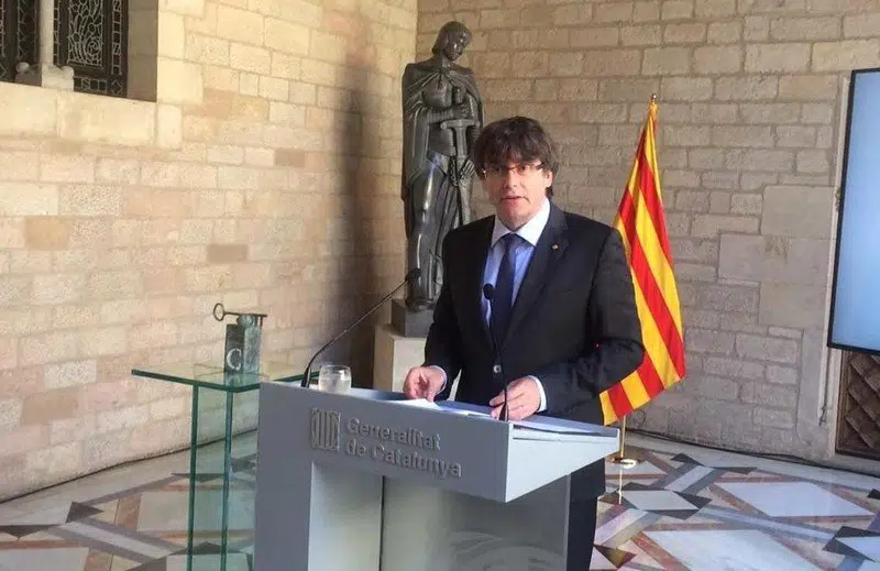 Puigdemont le dice a la BBC que declarará la independencia este fin de semana o al comienzo de la siguiente