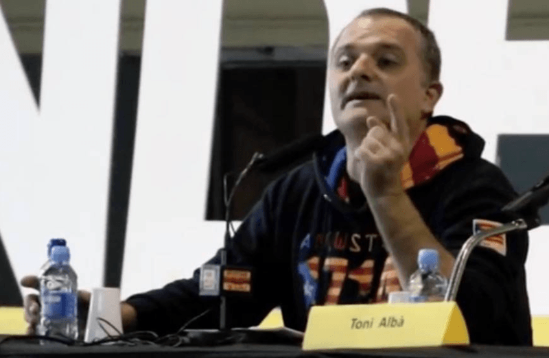 Societat Civil Catalana denunciará al separatista Toni Albà tras el ‘ataque’ a Inés Arrimadas