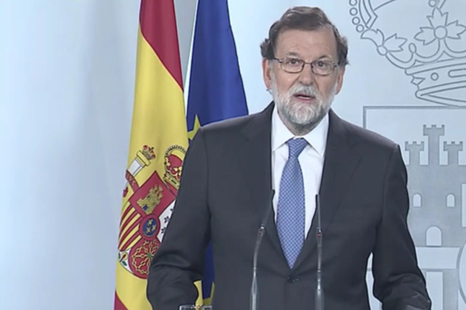 El Gobierno disuelve el Parlament y cesa a Puigdemont, Junqueras y a todo el Govern