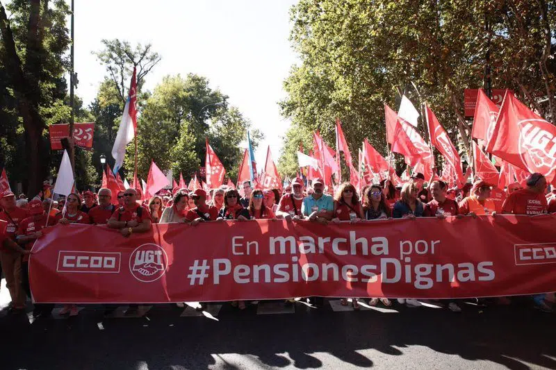 Una gran manifestación en Madrid, broche de oro a los 2500 km por las pensiones dignas