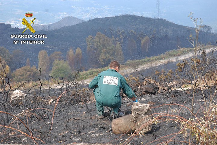El fiscal de Medio Ambiente conmina a la Guardia Civil a investigar y a detener a los responsables de los incendios