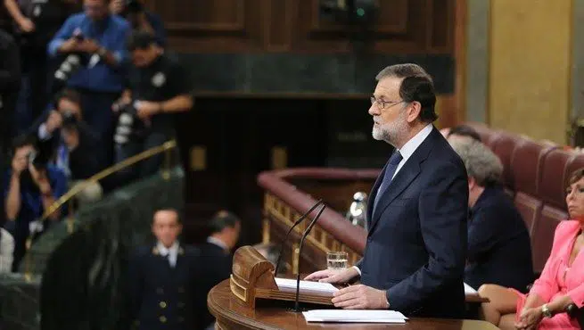 Rajoy agradece a jueces, fiscales, policía y guardia civil su labor en Cataluña