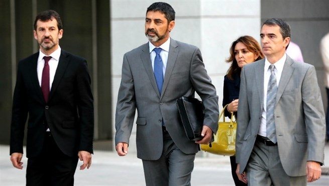 Todavía no es el momento de imputar a Trapero y Jové en el Supremo, según el magistrado Llarena