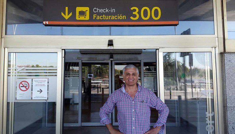 El periodista de origen turco que quería extraditar el régimen de Erdogán volvió a Suecia, su casa, en libertad y feliz