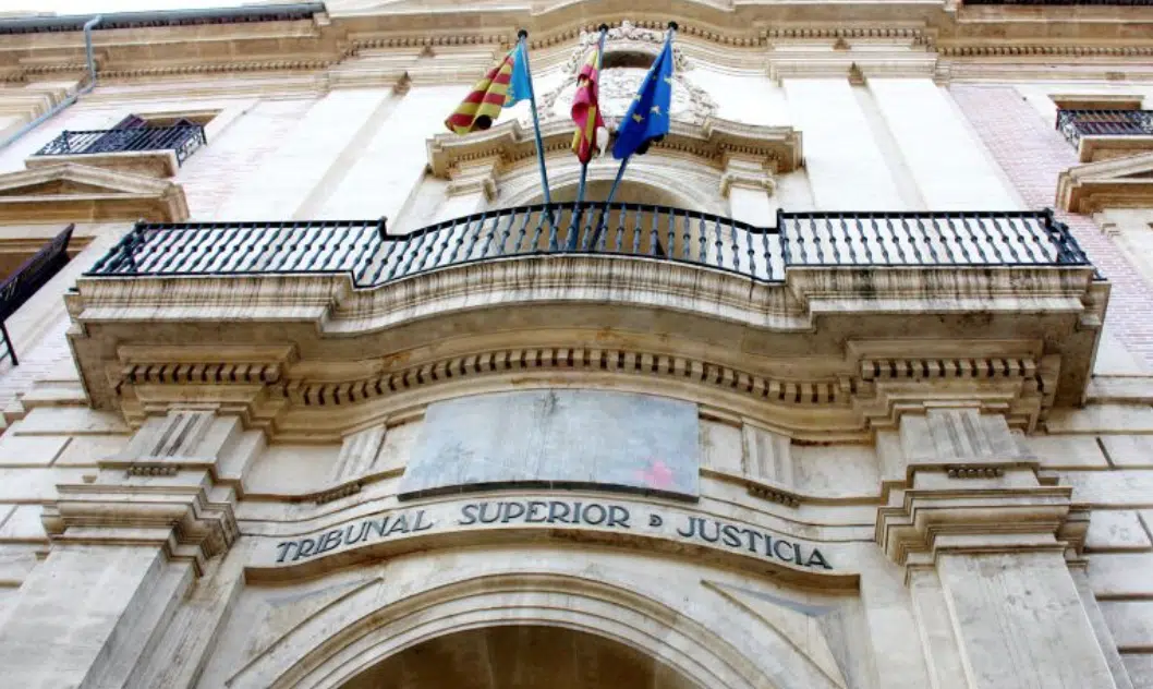 El TSJCV avala el despido de la directora de la EMT de Valencia tras la estafa informática superior a 4 millones