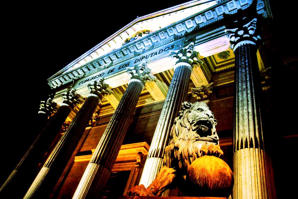 El Congreso desbloquea 9 leyes, incluyendo la ley ‘mordaza’, la prisión permanente y la Justicia Universal