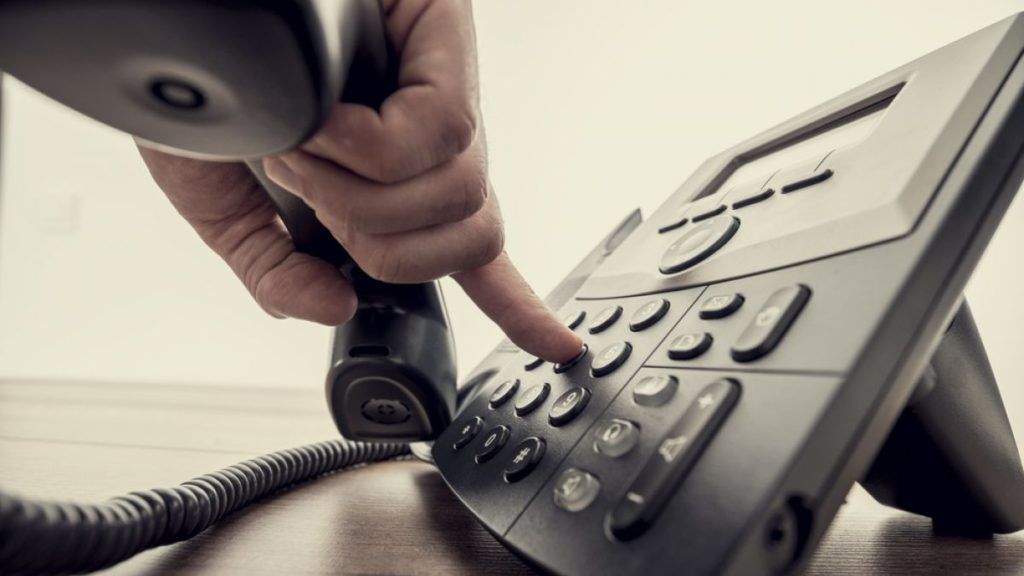 ¿Cómo puedo evitar el acoso  de los operadores telefónicos?