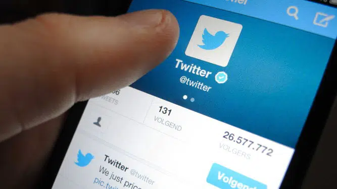Dos años y medio de cárcel para un tuitero por  incitar al odio contra las víctimas de violencia de género