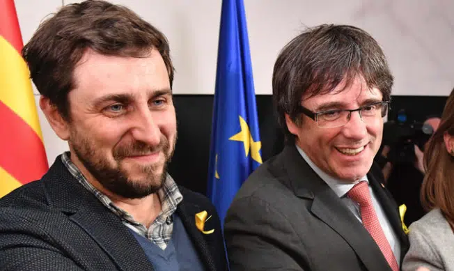 En tela de juicio la delegación del voto de Puigdemont y de Comín