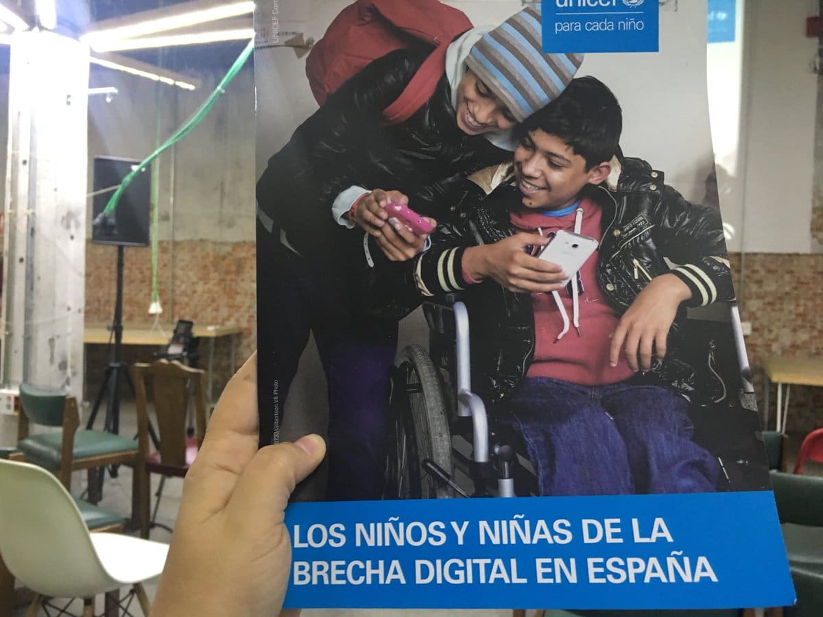 Los niños gitanos, los migrantes y el colectivo LGTBI, principales víctimas de ‘ciberacoso’ y de odio en internet