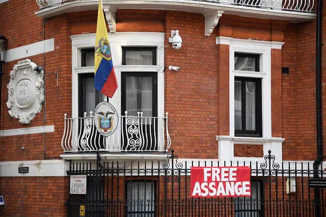 La Justicia británica insiste en mantener la orden de arresto contra Julian Assange