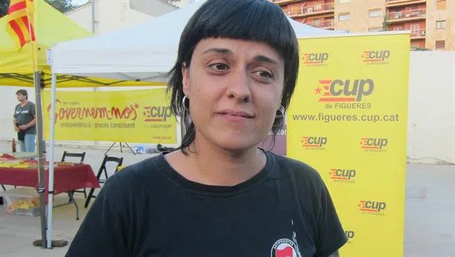Anna Gabriel sigue la «vía Puigdemont» y huye de la justicia española