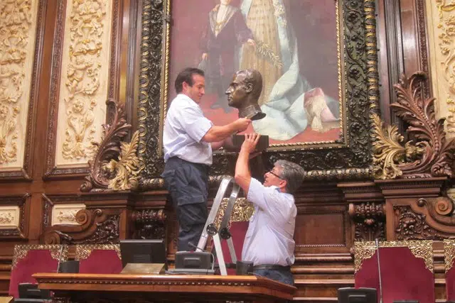 La justicia obliga al Ayuntamiento de Barcelona a colocar un retrato del Rey