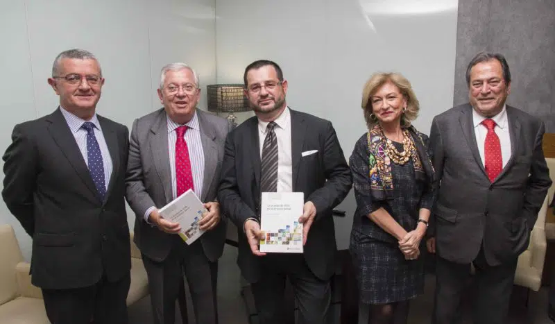José María Garzón presentó su libro «La prueba del ADN en el proceso penal», lo último en este campo
