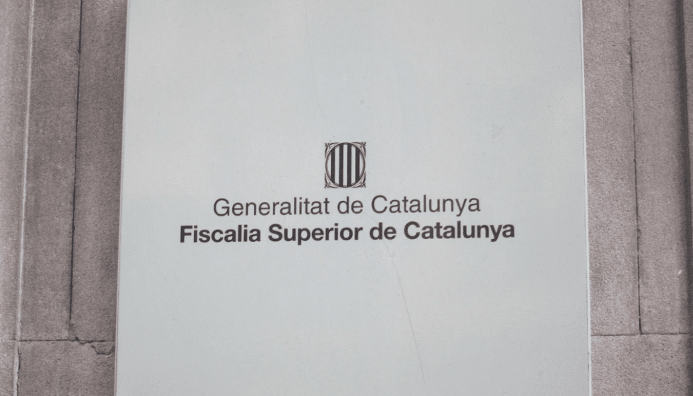 Los fiscales de Cataluña seguirán investigando a los alcaldes que cedieron locales para el referéndum del 1-O