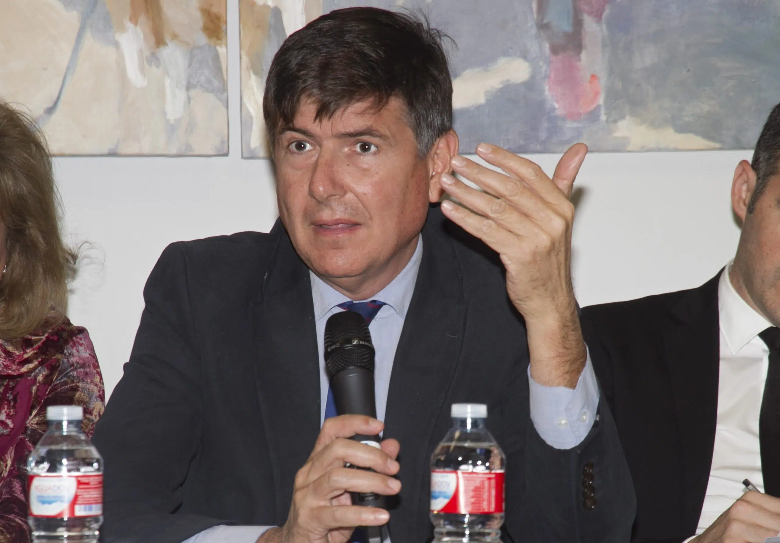 Manuel Pimentel: «No se puede remunicipalizar lo que siempre fue municipal»