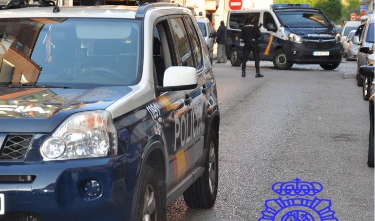 Detienen en Málaga a un hombre por financiar viaje a Siria de su exesposa, una peligrosa yihadista