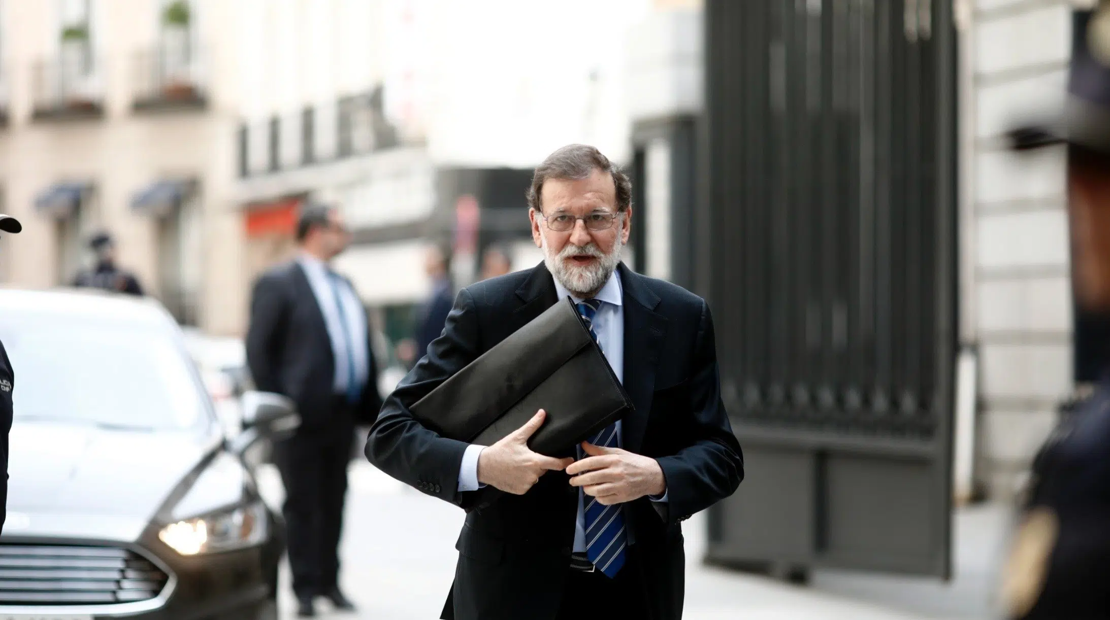 Rajoy dice que la aplicación del 155 acabará cuando Torra nombre un Govern viable