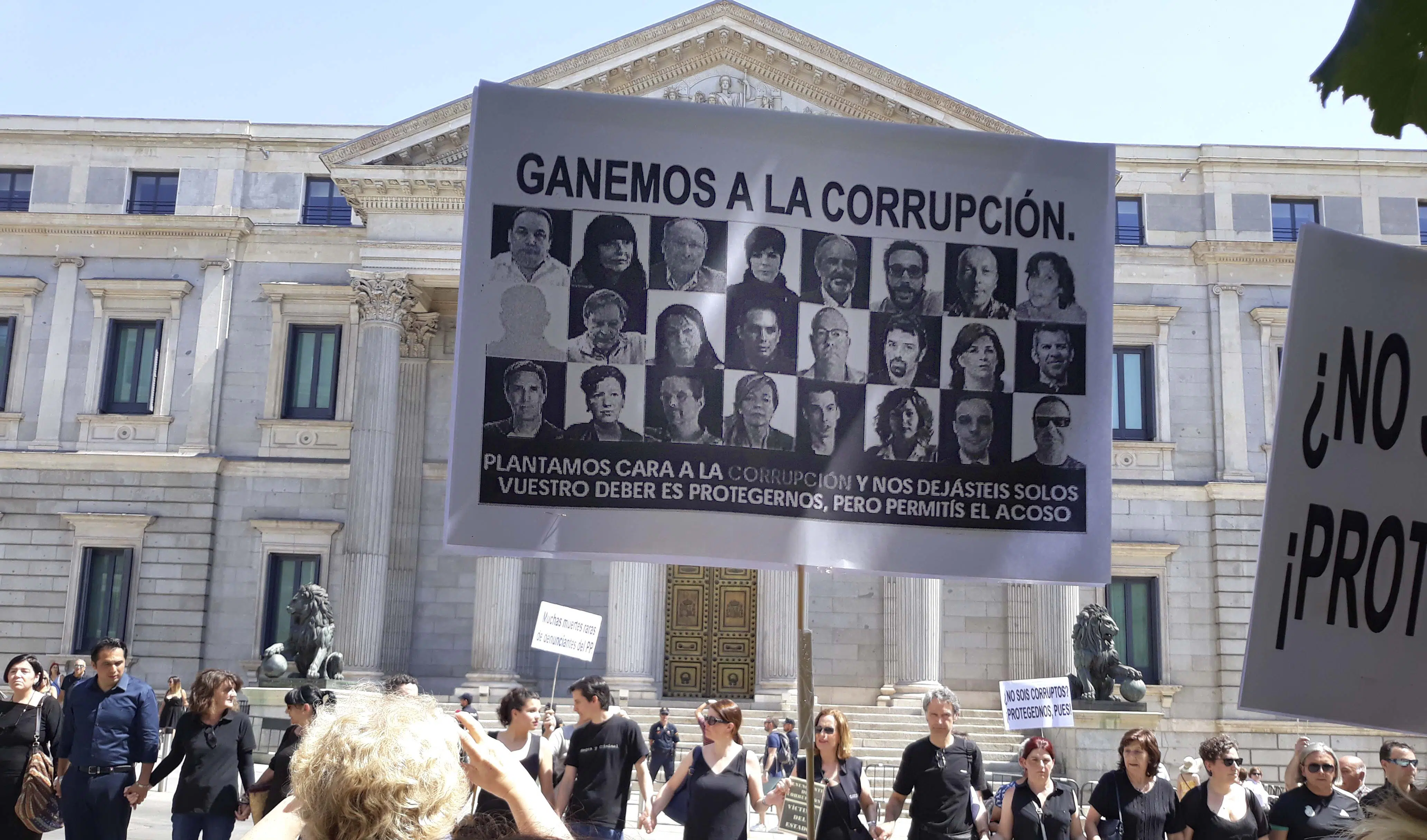 Denunciantes de corrupción reclaman una Ley Integral que les proteja de cualquier presión