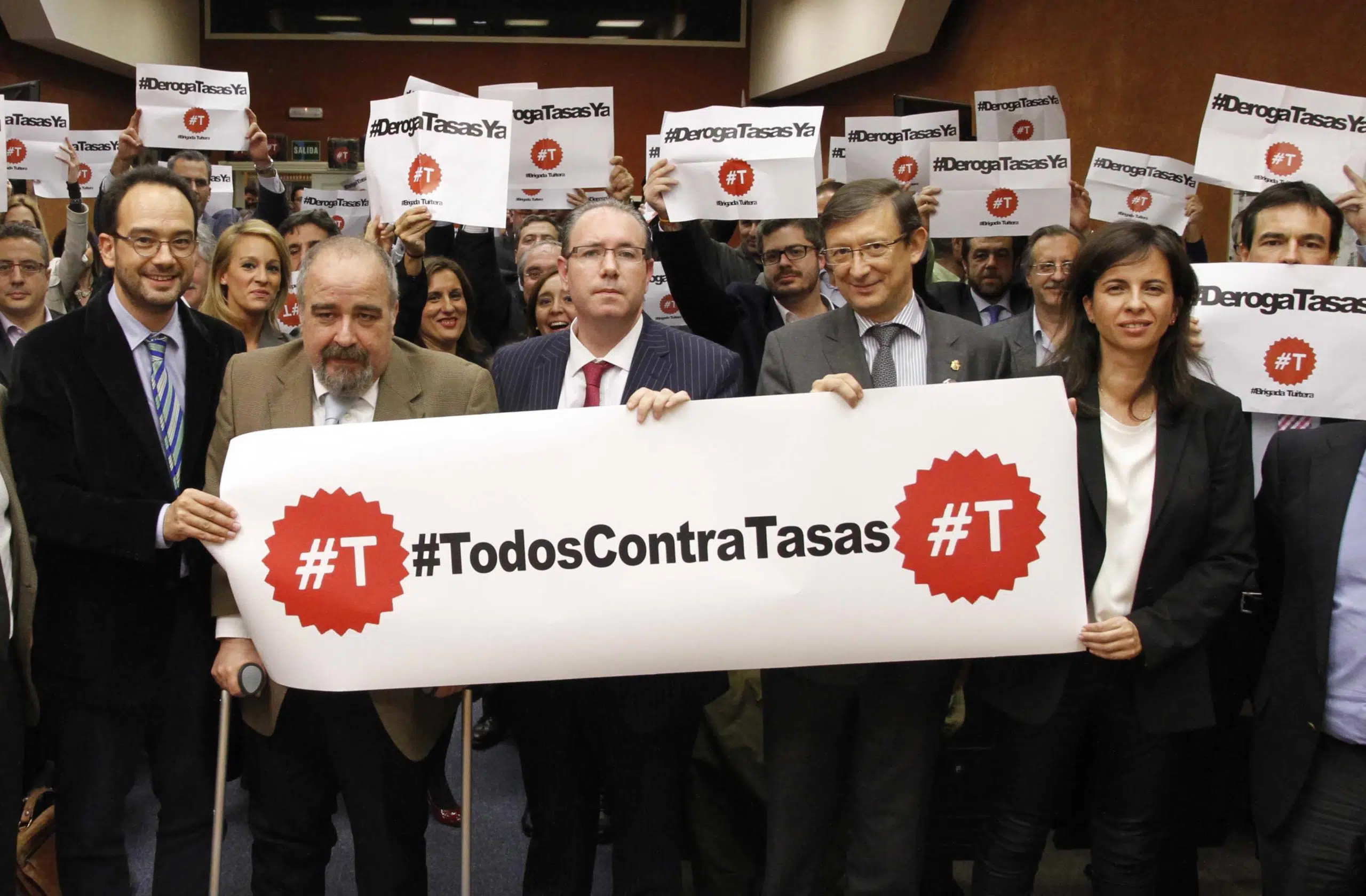El PSOE levanta el veto: En otoño se debatirá el futuro de las tasas judiciales vigentes