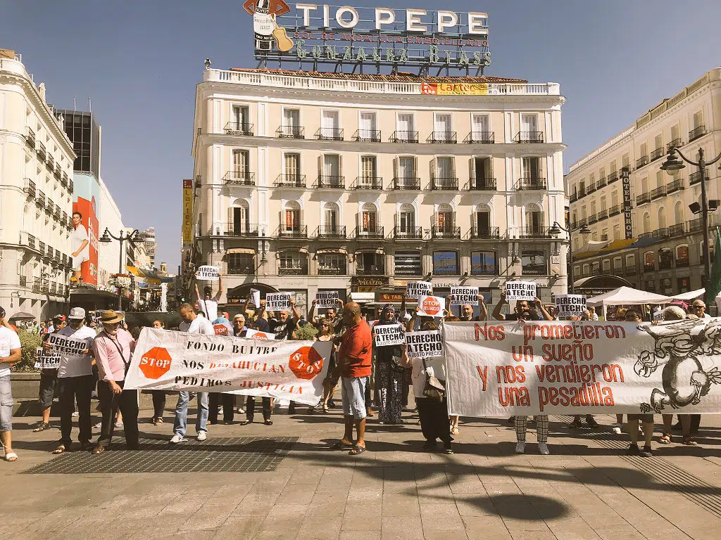 Nuevo varapalo judicial a los fondos buitres: un juzgado de Madrid estima el recurso colectivo de los inquilinos de Leganés