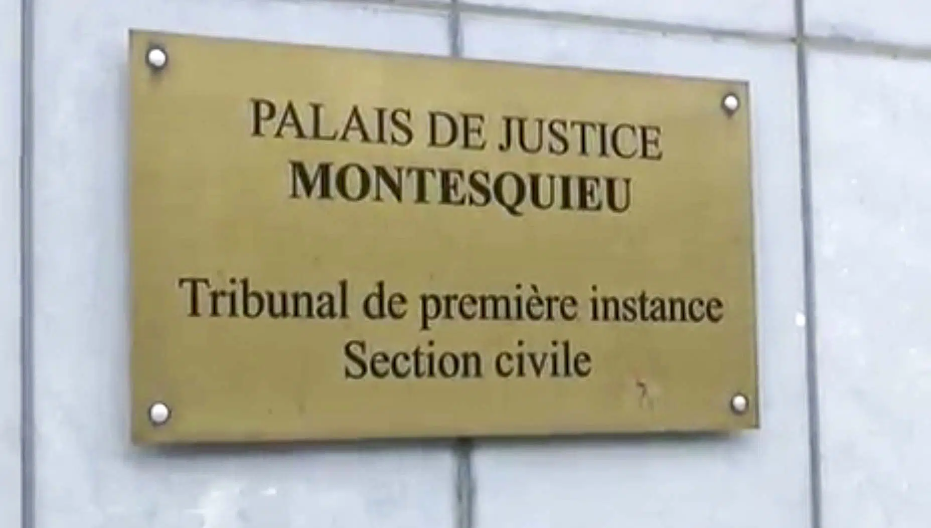 VOX amplía su querella contra la juez belga de la demanda de Puigdemont contra Llarena