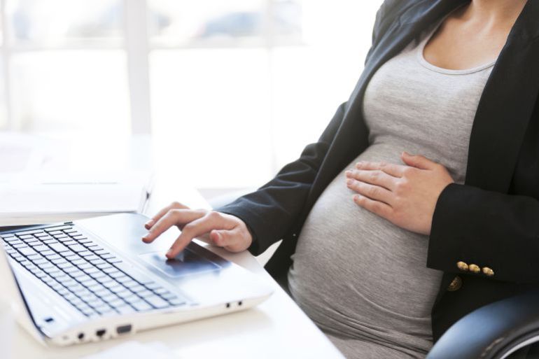 El Supremo ordena readmitir a una trabajadora despedida en un ERE mientras estaba embarazada