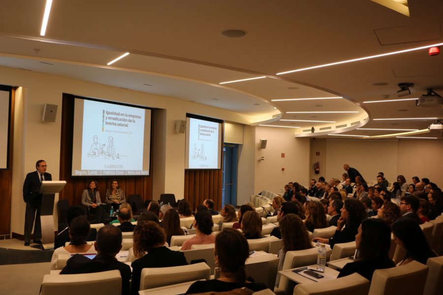 La futura Ley de Igualdad Laboral establecerá medidas positivas que promocionarán a la mujer en actividades con escasa representación