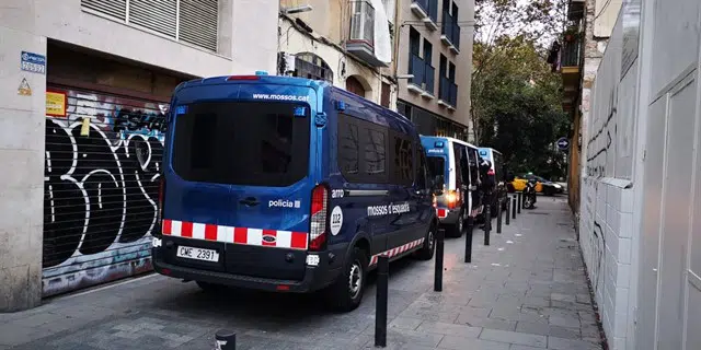 Macrooperación contra los ‘narcopisos’ en Barcelona: 700 agentes desplegados prevén desmantelar unos 40