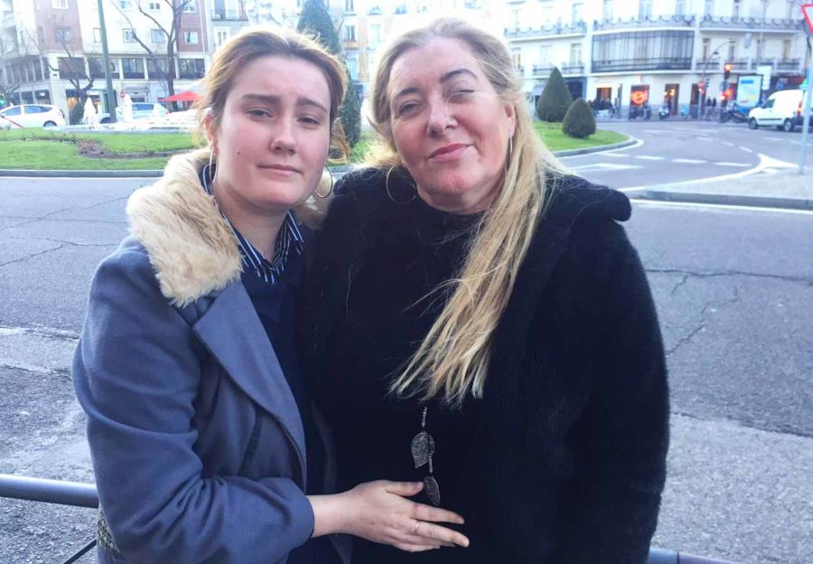 «Si el tribunal nos diera la razón y recuperara mi Farmacia, mucha gente confiaría en la justicia», afirma la doctora Lliso