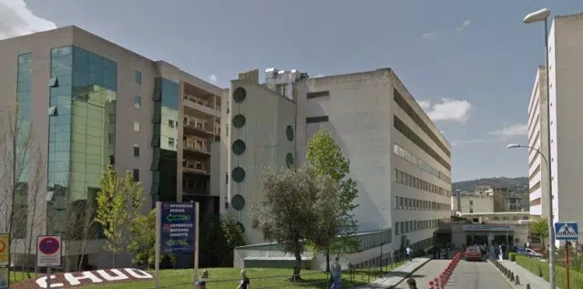 5 años de cárcel al padre y sus dos hijos que tirotearon al clan rival en la puerta del hospital de Ourense