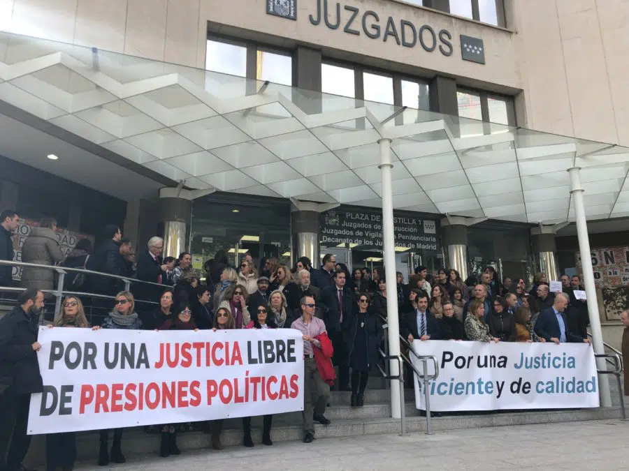 Las 7 asociaciones de jueces y fiscales piden reunirse con la ministra de Justicia para no tener que volver a la huelga