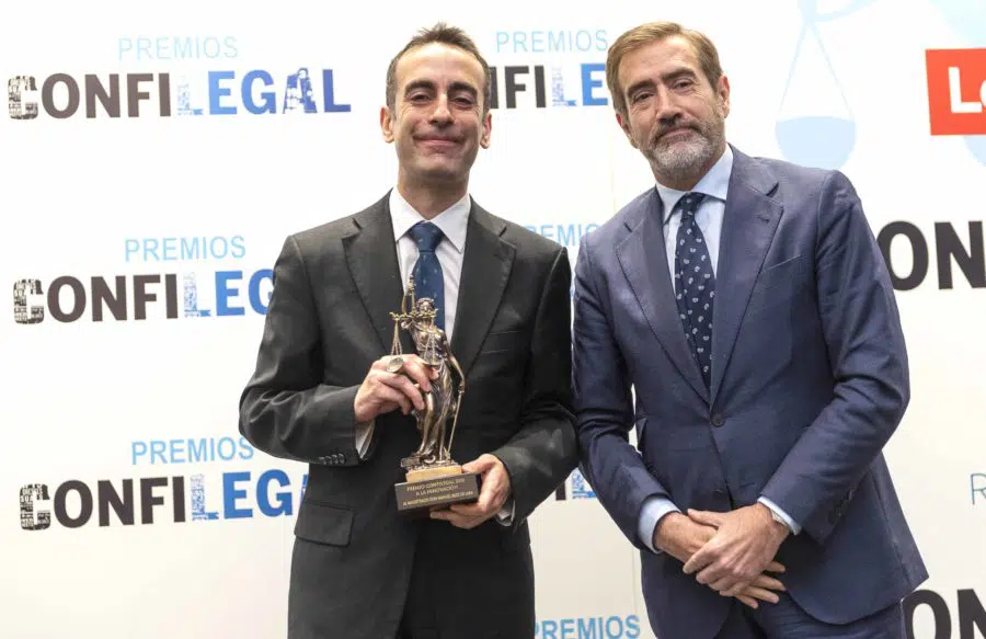 El juez Ruiz de Lara, premiado por Confilegal, hace un alegato personal en defensa de la independencia judicial