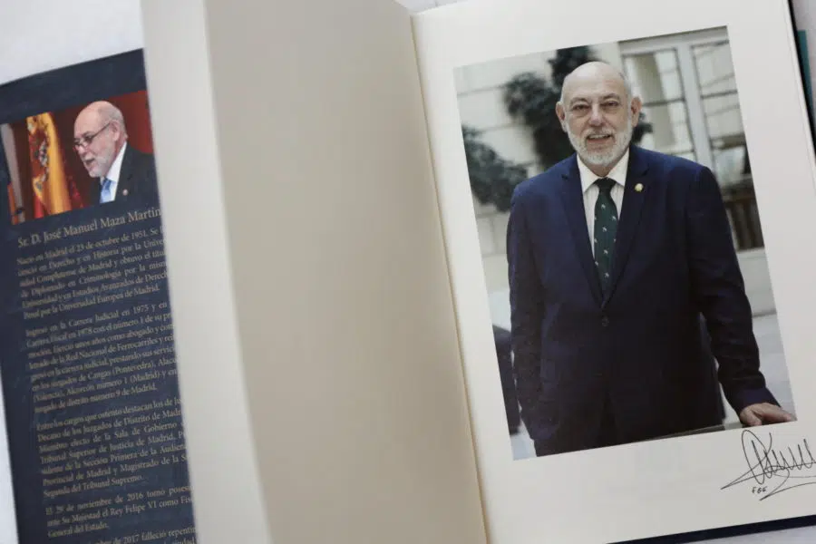 El mundo judicial recuerda a José Manuel Maza en la presentación del libro homenaje