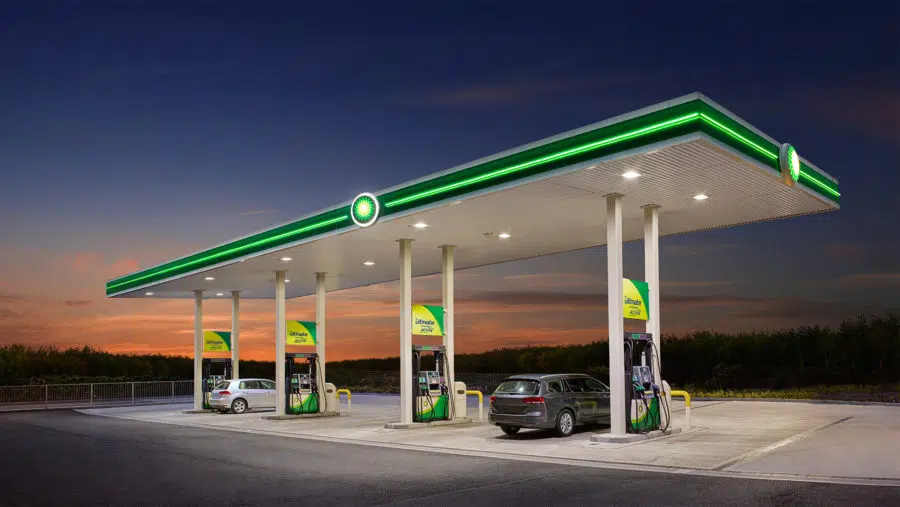 La CNMC autoriza a BP a comprar 65 gasolineras a Petrocorner con condiciones