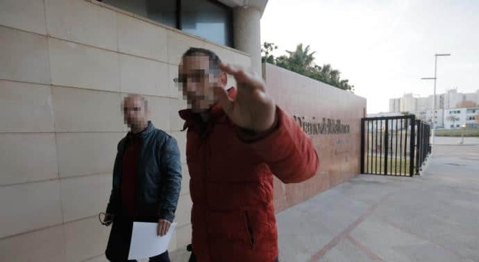 La Policía incauta los móviles a dos periodistas para investigar una filtración; FAPE y ACIJUR avisan de vulneración constitucional