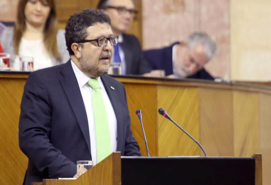 El líder de Vox en Andalucía, Francisco Serrano, pasa de la excedencia a los servicios especiales en la judicatura
