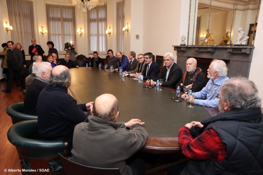 Artistas y escritores esperanzados con la reforma del Gobierno que hará compatible los derechos de autor con su pensión de jubilación