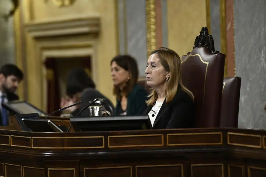 Ciudadanos, contrario a que Ana Pastor elimine los insultos del Diario de Sesiones del Congreso