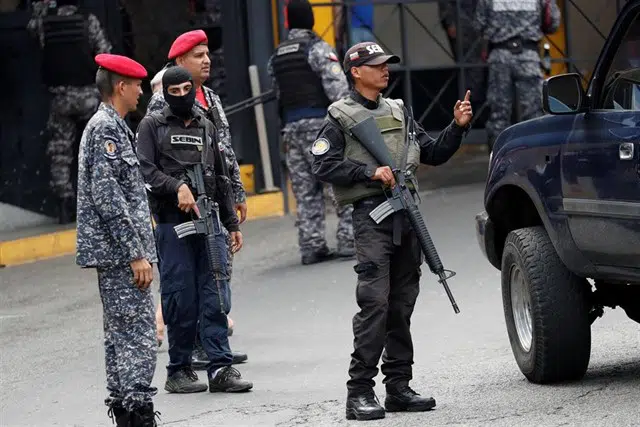 Detenidos en Caracas varios periodistas, entre ellos tres miembros de la agencia EFE