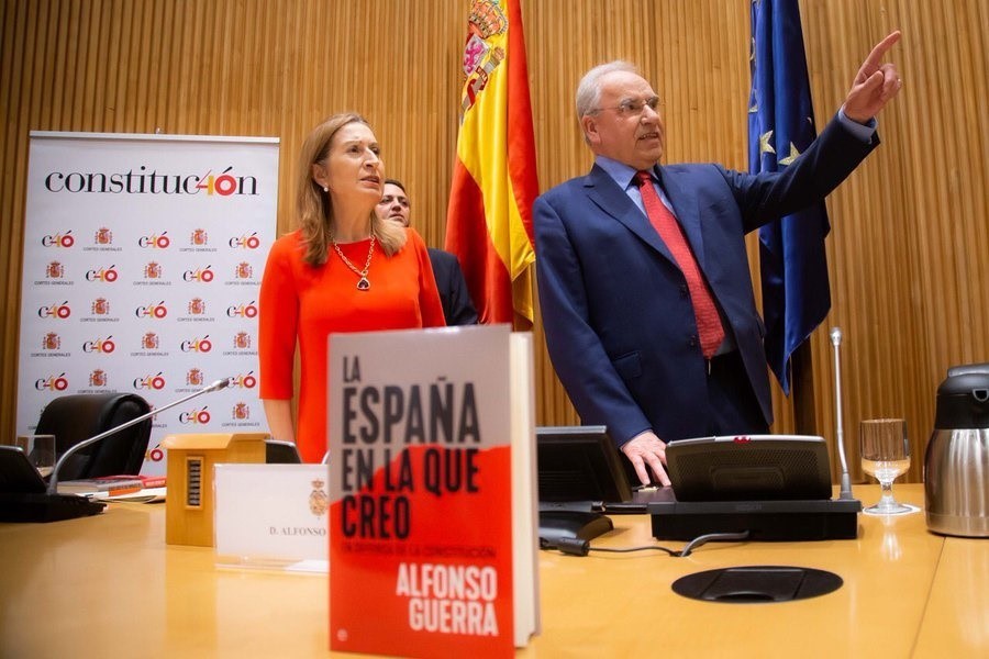 Alfonso Guerra se mofa de la idea de su partido sobre la figura del relator: España no es Yemen