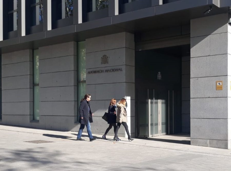 Iglesias denuncia ‘una trama criminal que vincula a policías corruptos, medios de comunicación y empresarios’