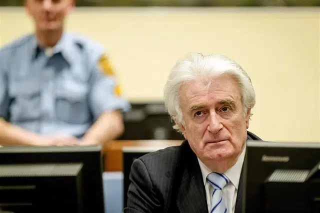 El tribunal de La Haya condena al exlíder serbosnio Radovan Karadzic a cadena perpetua por el genocidio en Srebrenica
