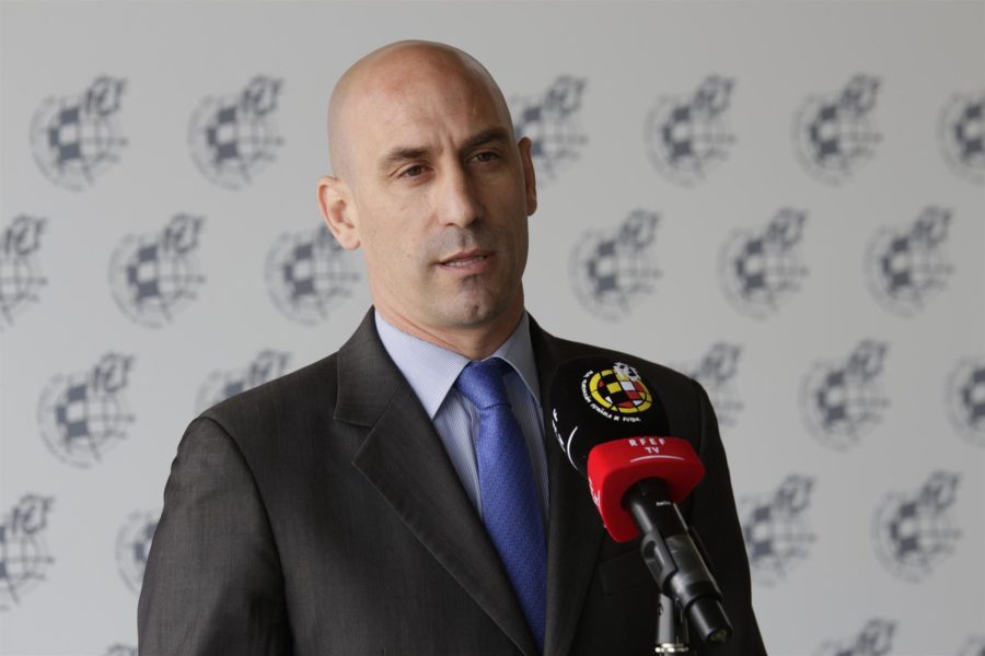 La Real Federación Española de Fútbol se persona como acusación particular en la ‘Operación Oikos’