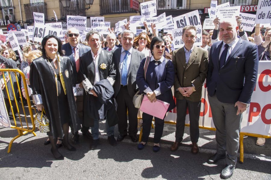 Las Asociaciones De Jueces Y Fiscales Critican Que El Gobierno Reconozca El Derecho A Huelga A Ambas Carreras De Forma Opaca Confilegal