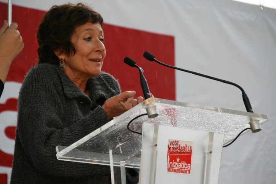 El juez ve indicios suficientes para procesar a la exdiputada de IU Ángeles Maestro por presunta financiación del terrorismo